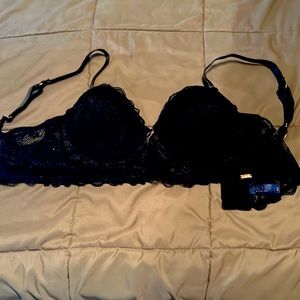 Rachel Roy bra brand new w/o tags. Worn 1 time didn’t like how it fit